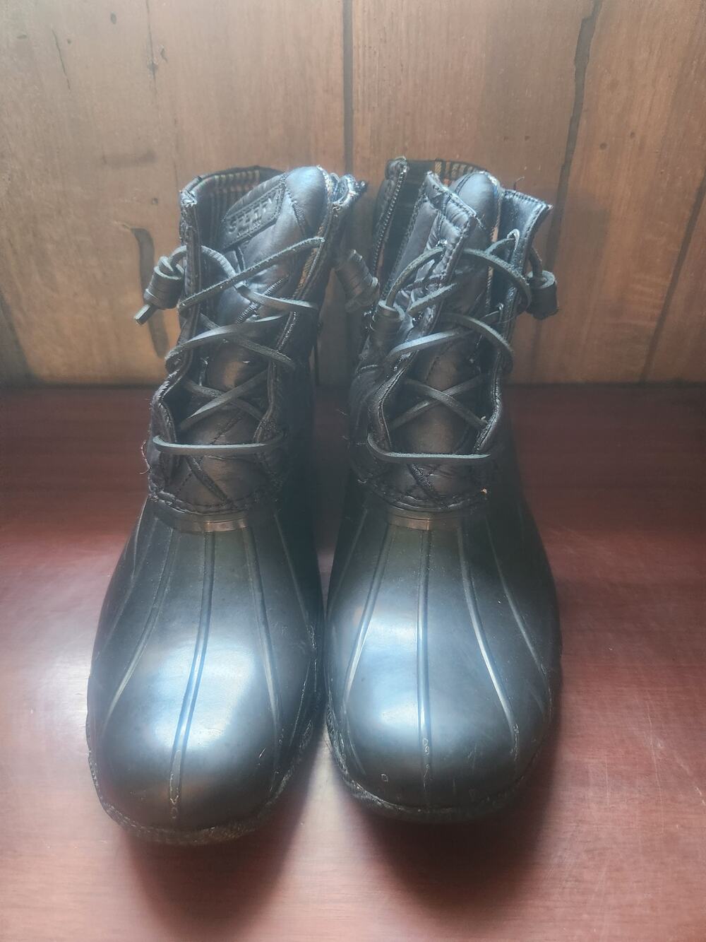 Sperry Saltwater Duck Boots Women's Size 10 Black Quilted Lace Up Plaid Lined